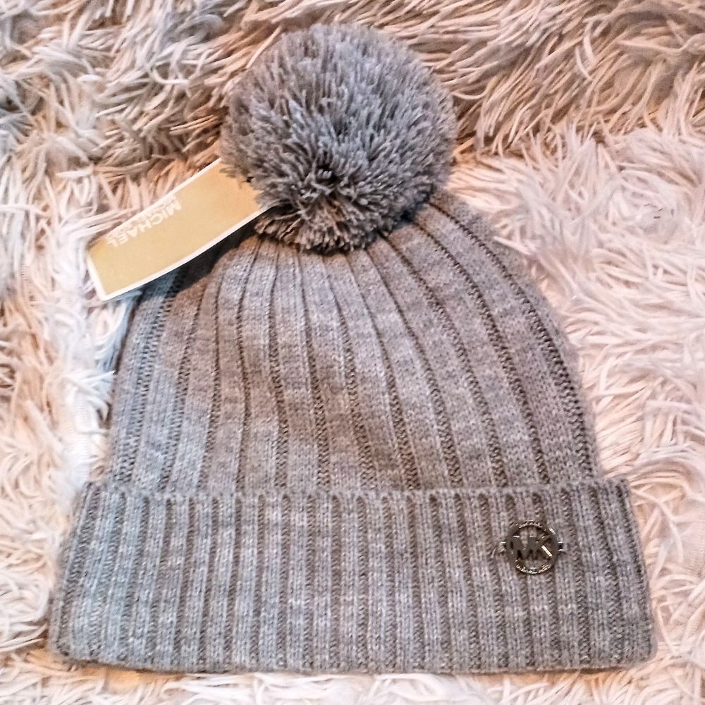 Michael Kors Pompom Hat Gray Winter Cable Knit  Beanie OS NWT